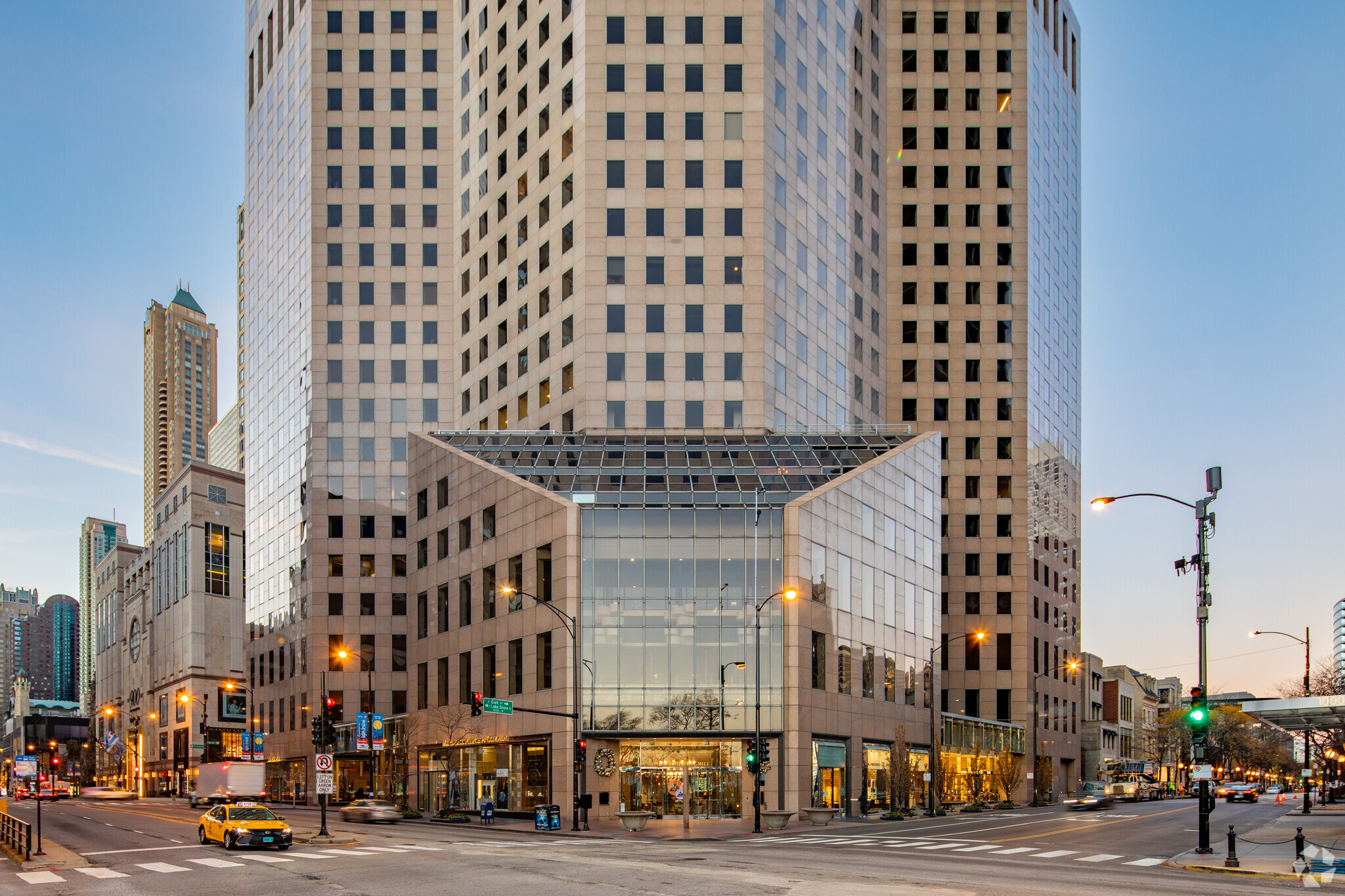 File:The Magnificent Mile, Michigan Avenue, Chicago, Illinois